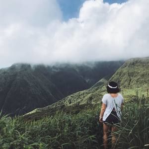 Meet your Posher, Ivona